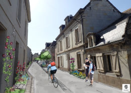 Redonner l'espace aux piétons et ensauvager les pieds de murs