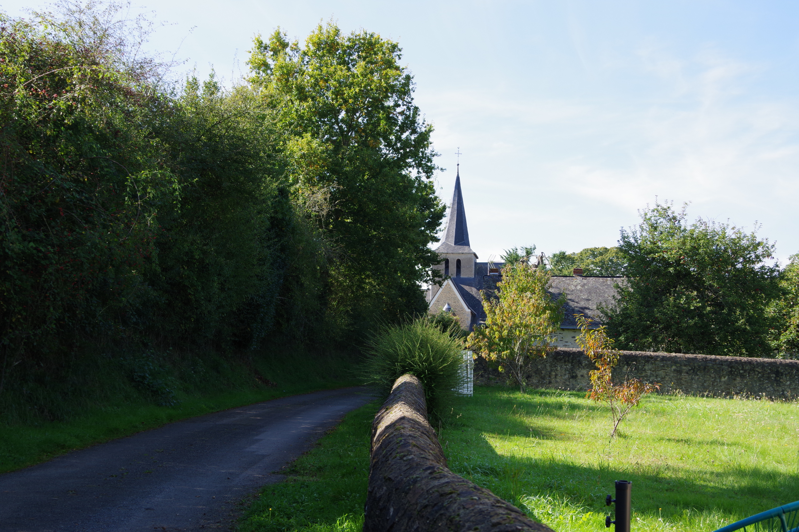 Vue sur l'Eglise de Bierné les Villages