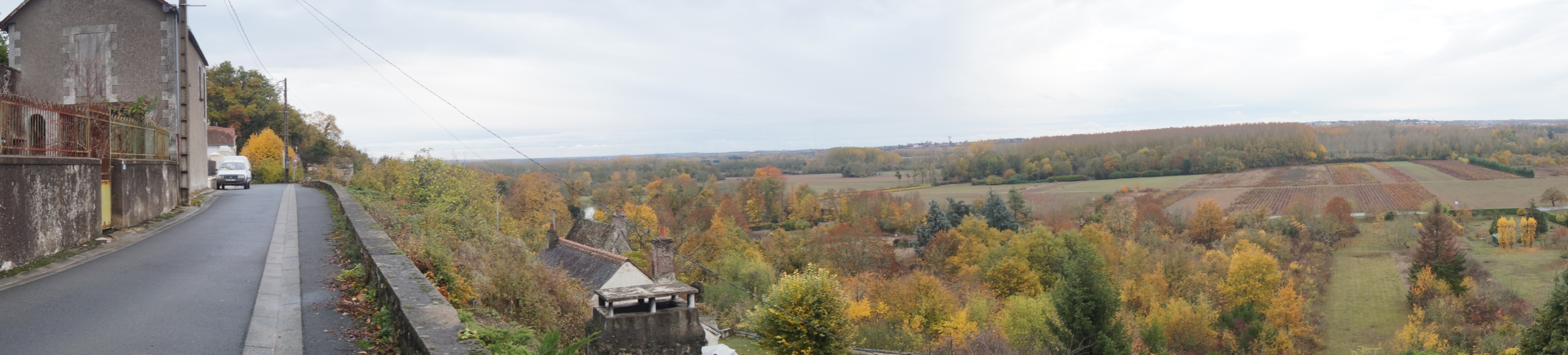 Vue lointaine depuis le côteau